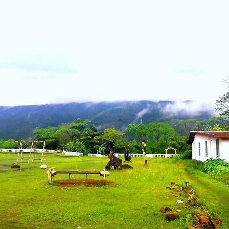 Jaintia Hill Resort Latu Buitenkant foto